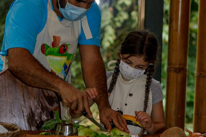 Manuel Antonio Local Cooking Class with Botanical Garden Tour - Photo 1 of 11